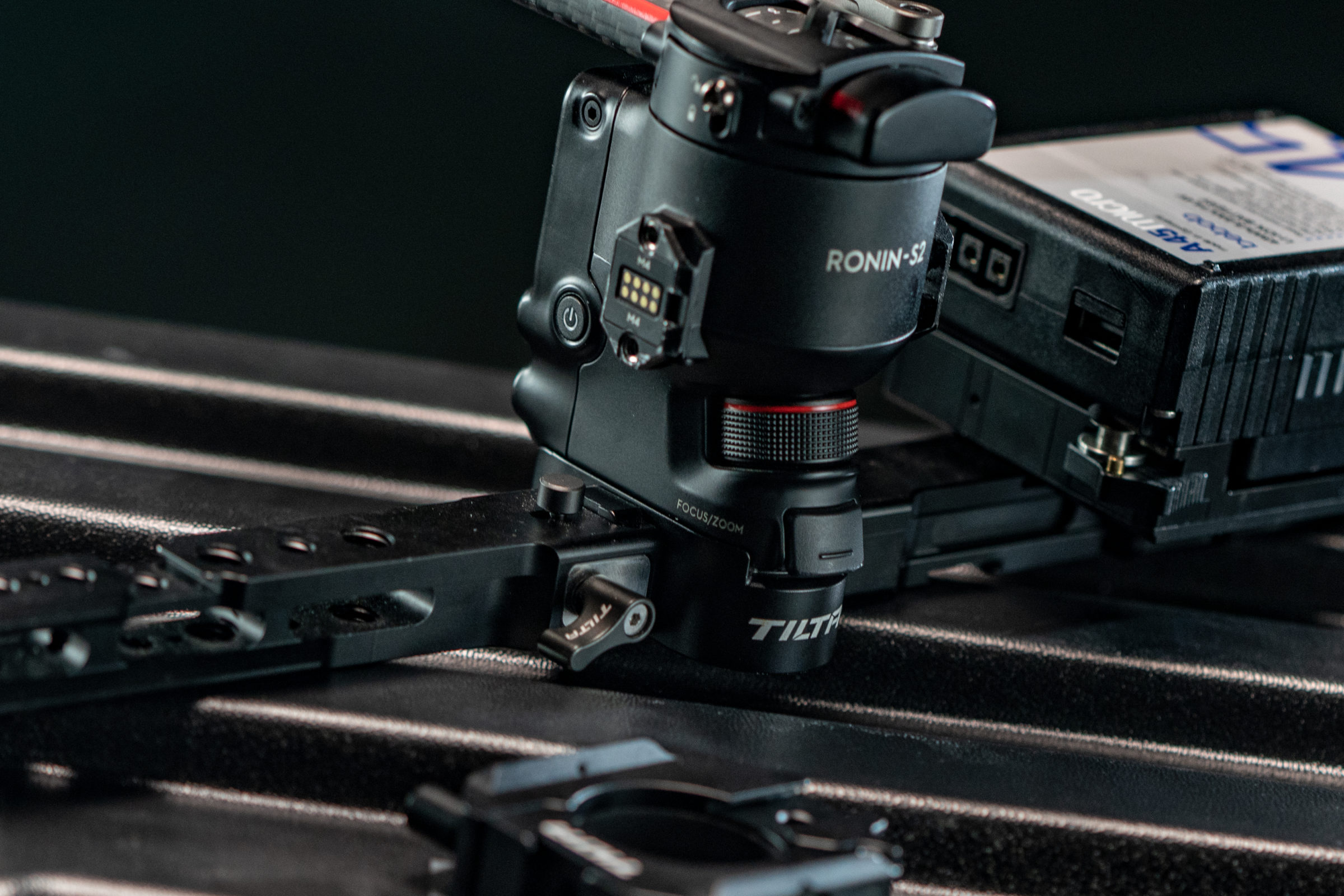 Dual Handle Power Supply Bracket for DJI Ronin | Tilta