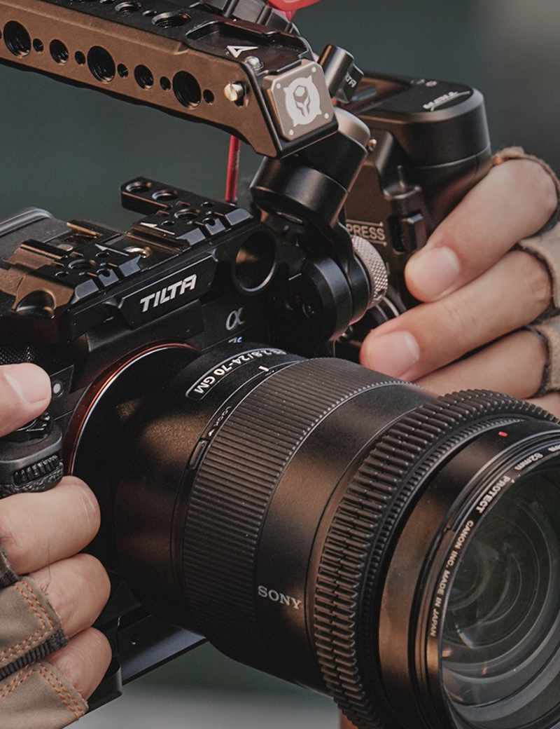 Sony a7S III için Yarım Kamera Kafesi