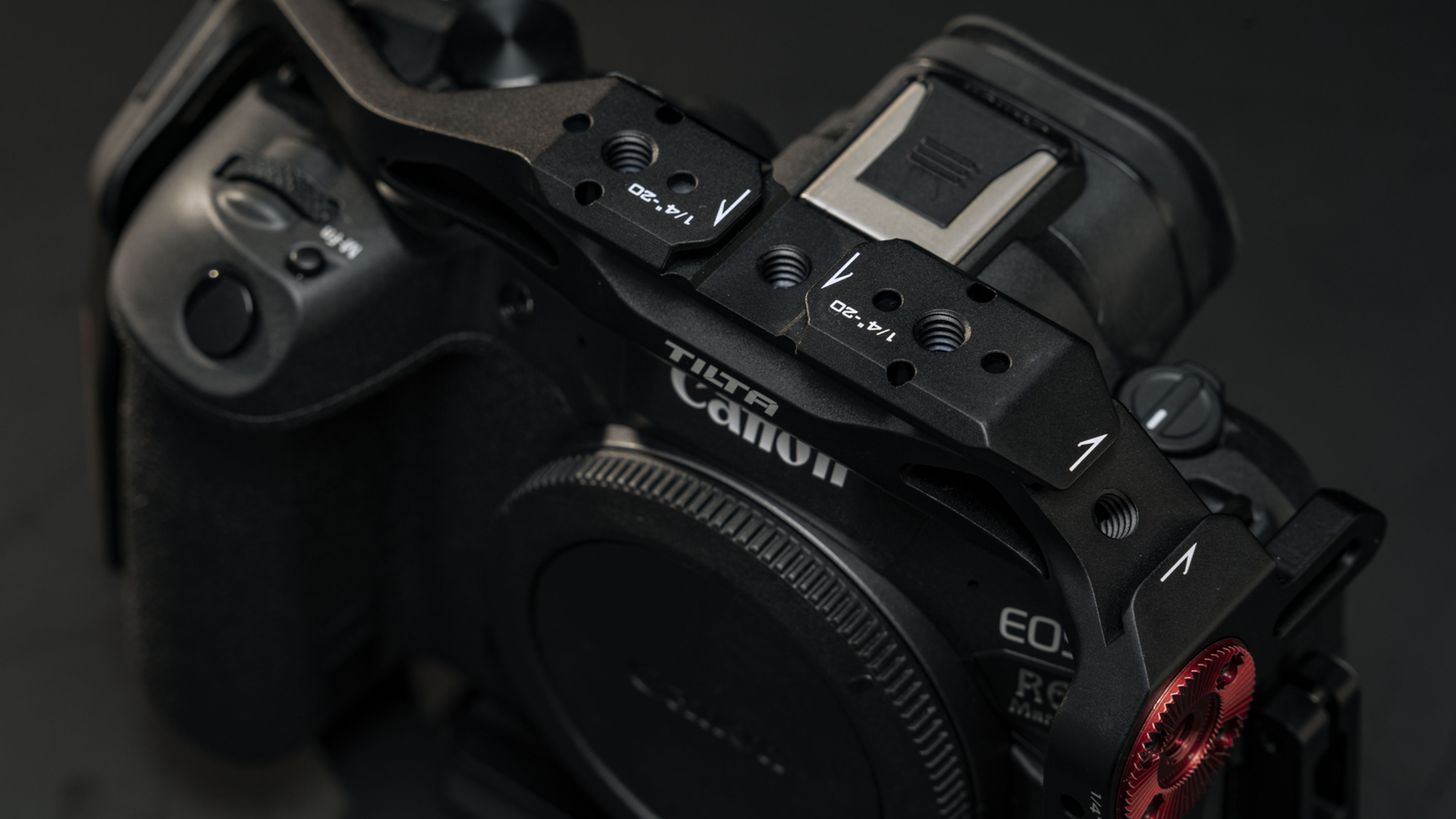 Full Camera Cage for Canon R6 Mark II