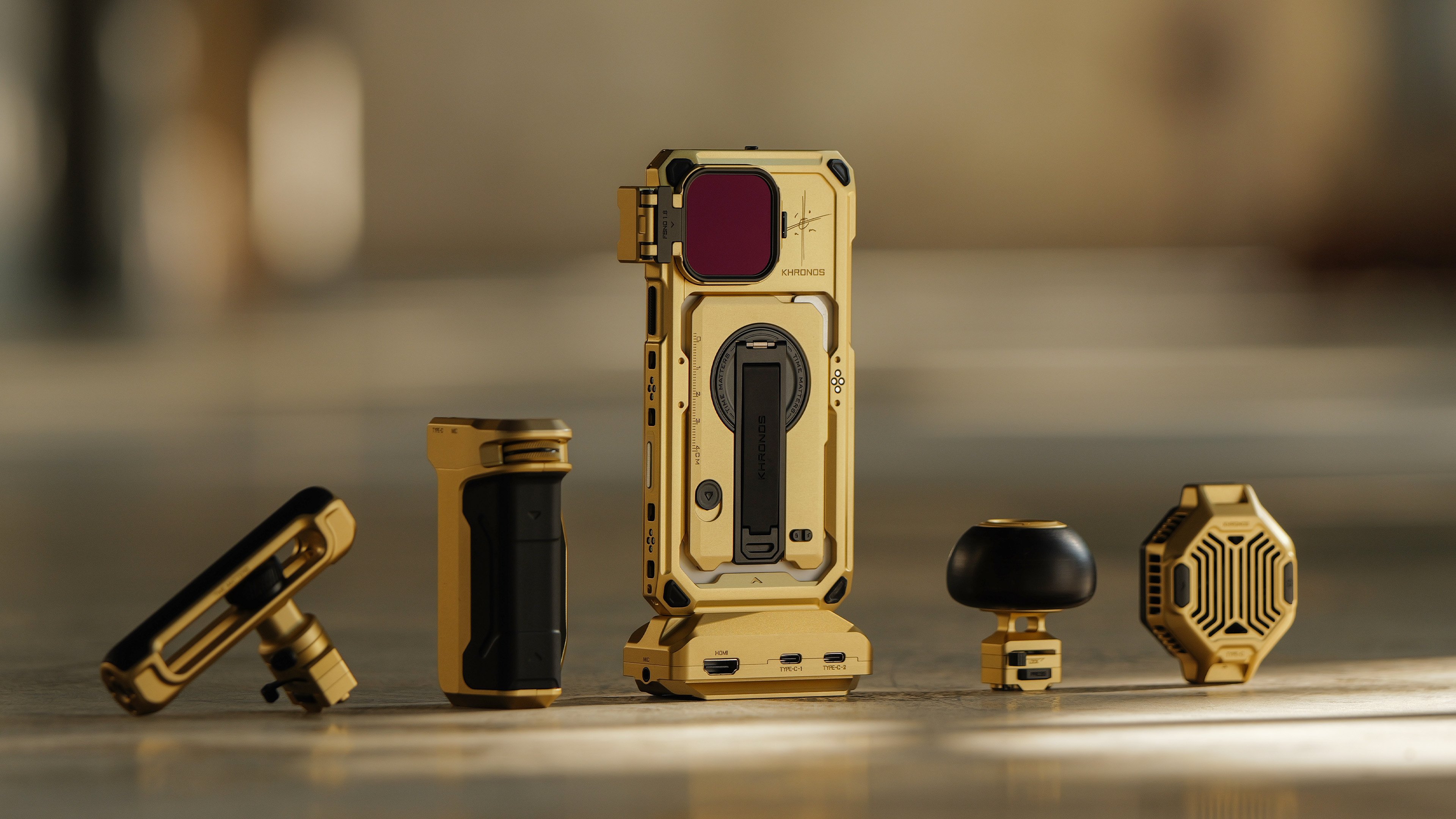 Khronos x On the Roam iPhone 16 Pro/Pro Max Ultimate Kit – Gold