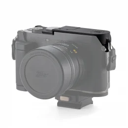 Top Protection Plate with Thumb Bracket for Leica Q3 – Black