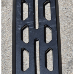 15mm skateboard on the waist belt of the carrying system